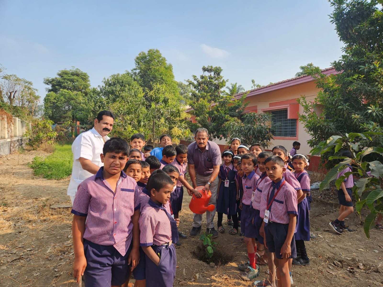 ज्येष्ठ नागरिक मोफत नेत्र तपासणी, चष्मे वाटप व मोतीबिंदू शस्त्रक्रिया - छायाचित्र 3